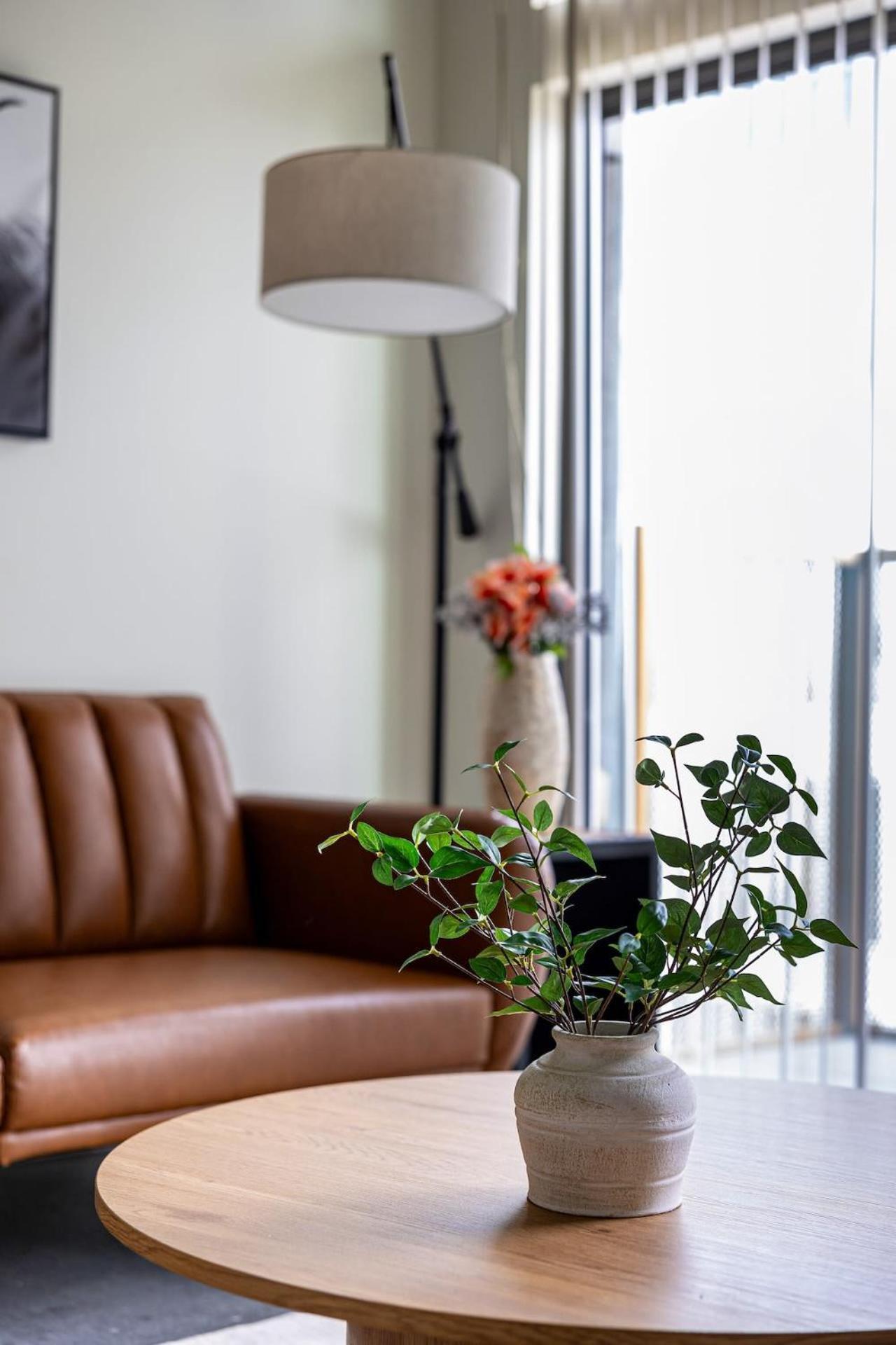 Sophisticated Living At Roosevelt Point, Apartamento